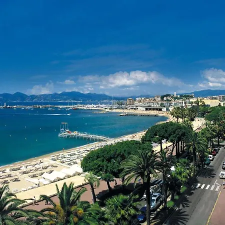 Montrachet Apartment Cannes